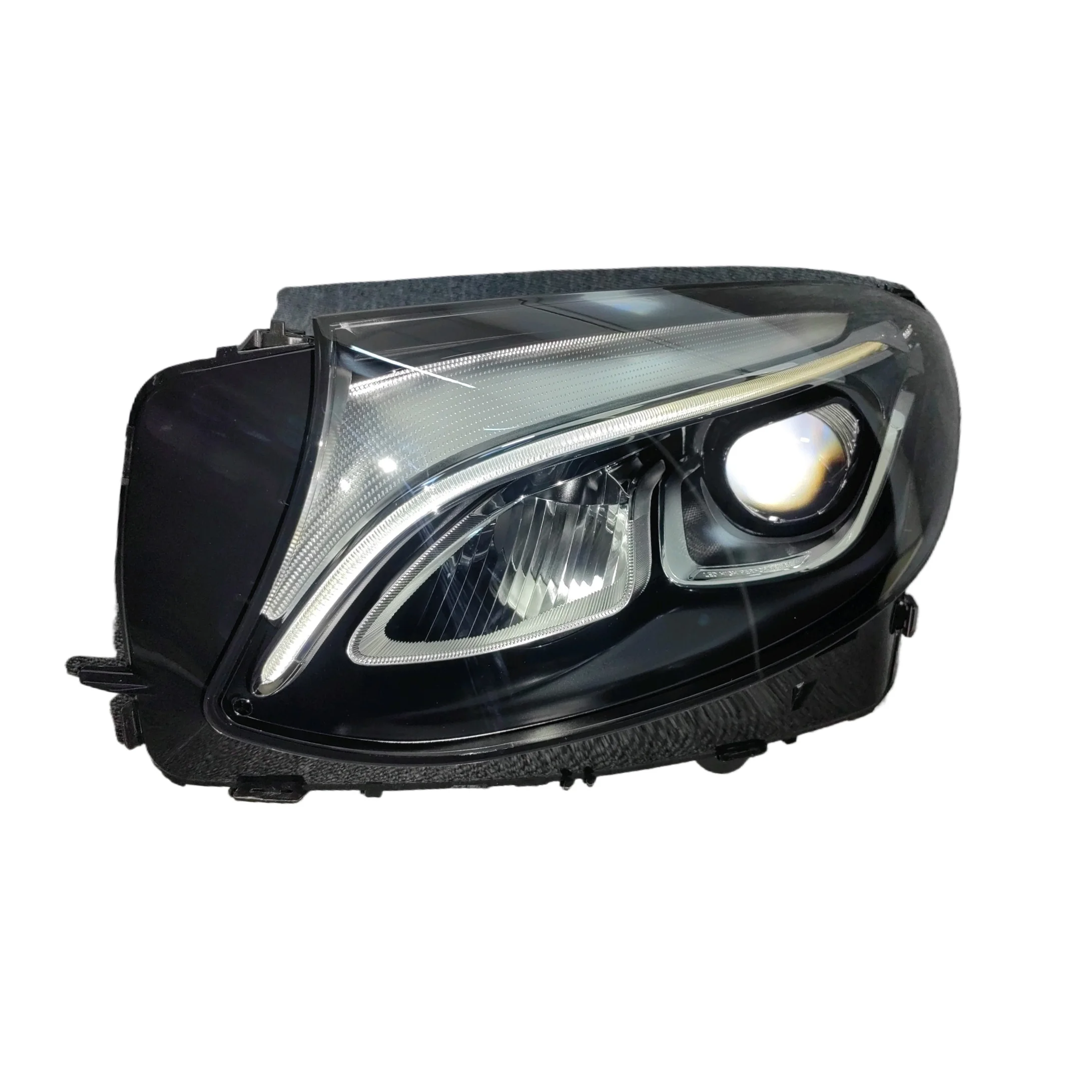 Adatto per fari per auto Mercedes Benz GLC W253 Fari per auto a LED vendono molto bene