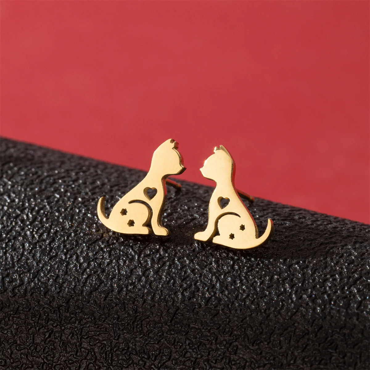 Chic Animal Pet Cat Earrings For Girls Golden Color Stainless Steel Ear Piercing Stud Earrings Jewelry Accessories Pendientes