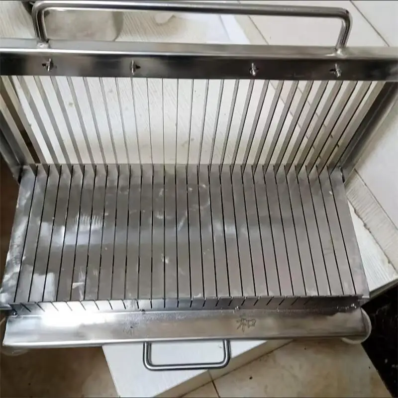 

Hand Press Stainless Steel Banana Cutter Soft Fruit Vegetable Sausage Slicer Lunch Meat Slicer Cut Konjac Tofu