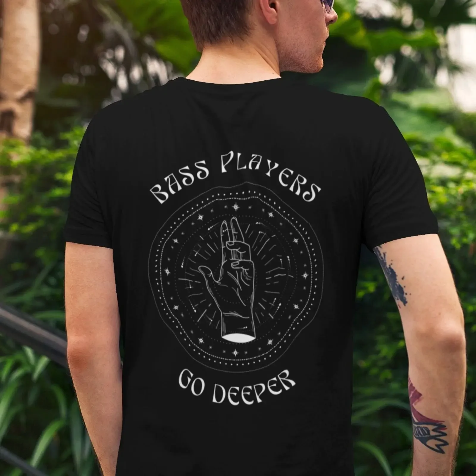 BASS PLAYERS Go Deeper guitar Hand  T Shirt vintage Washed Stylish graphic Stretched streetwear designer clothes Versatile