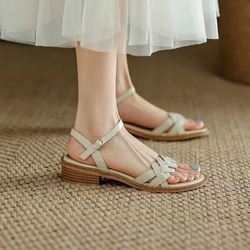 2025 Summer Open Toe Low Heel Braided Line Button Beach Line Sandals Flat Soft Leather Retro Roman  Women image 2