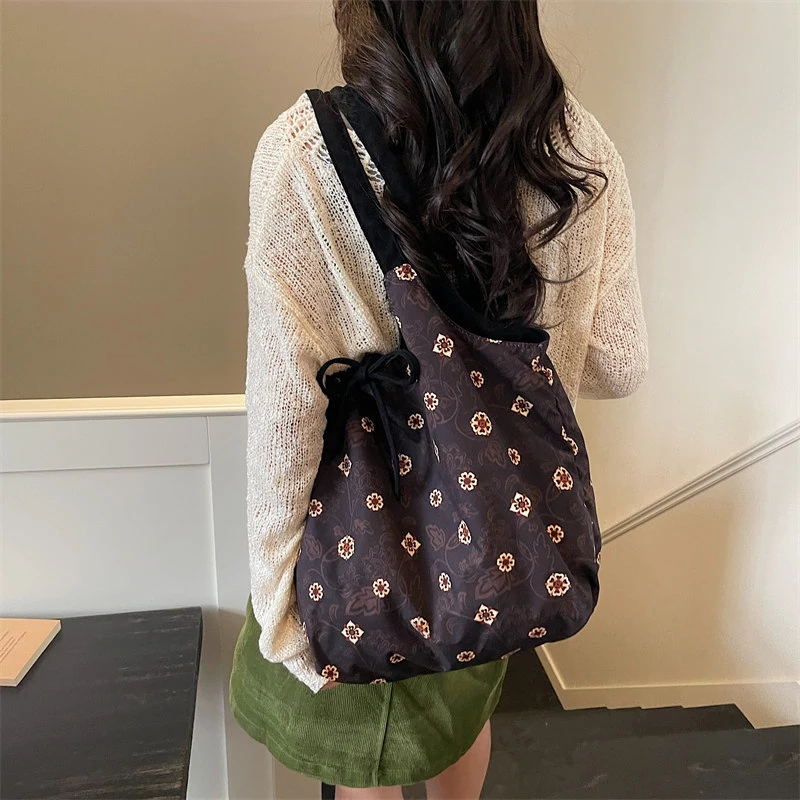 

Women's vintage suede bag2026New Spring Fashion Versatile Single-Shoulder Bag Large Capacity Commuter Tote Bag