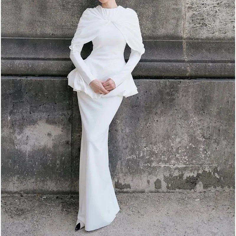 

2025 Romantic and Luxury Appointment: High Fashion Art Design Sexy Fitted Top and Skirt Two-Piece Set for Women