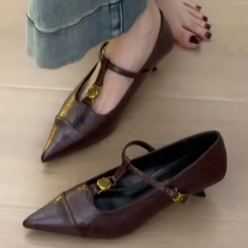 الفاخرة مشبك معدني مصمم المرأة الربيع الجلود التسوق حفلة خنجر الكعوب 2025 الرجعية في الهواء الطلق عادية المرأة عالية الكعب #3