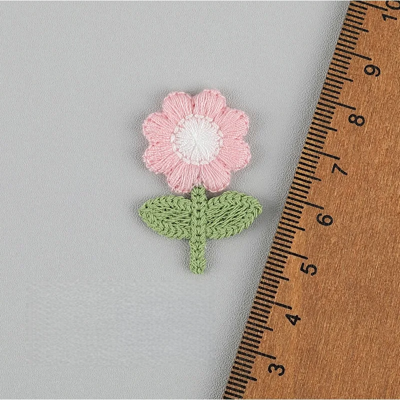 36 Stück, 2,3 x 3,5 cm, bestickte, gehäkelte Blumenapplikationen zum Basteln von Kopfschmuck, Haarnadeln, Dekorationen, Kleidungsstücken und Accessoires. – Detail 6