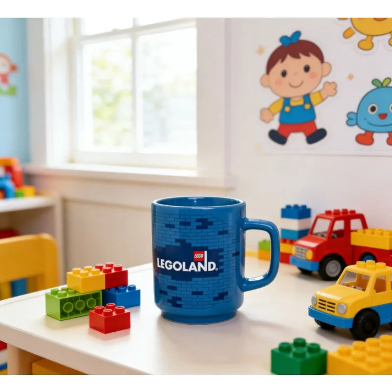 Caneca de Cerâmica Isolada LEGOLAND Blue Castle de 450ml, Copo com Isolamento de 12H, Lavável na Máquina, Limpeza Conveniente para Estilos de Vida Ocupados