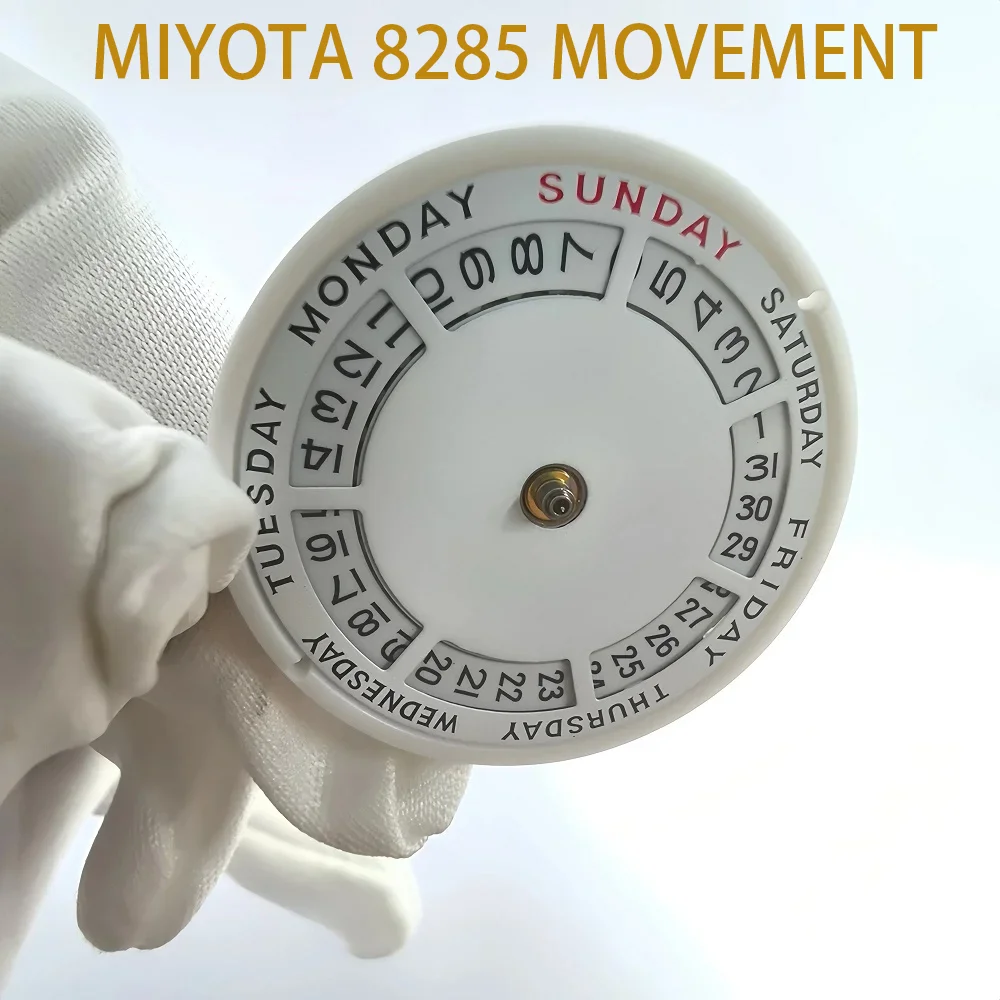 حركة ميكانيكية ميوتا 8285 ذاتية الملء، تتميز عرض التاريخ واليوم، 12:00/التاريخ عند الساعة 3:00، 21 جوهرة