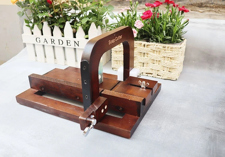 

Handmade soap shop new self-refrigerated soap cutting soap cutting soap table knife gate knife type steel wire cutting soap