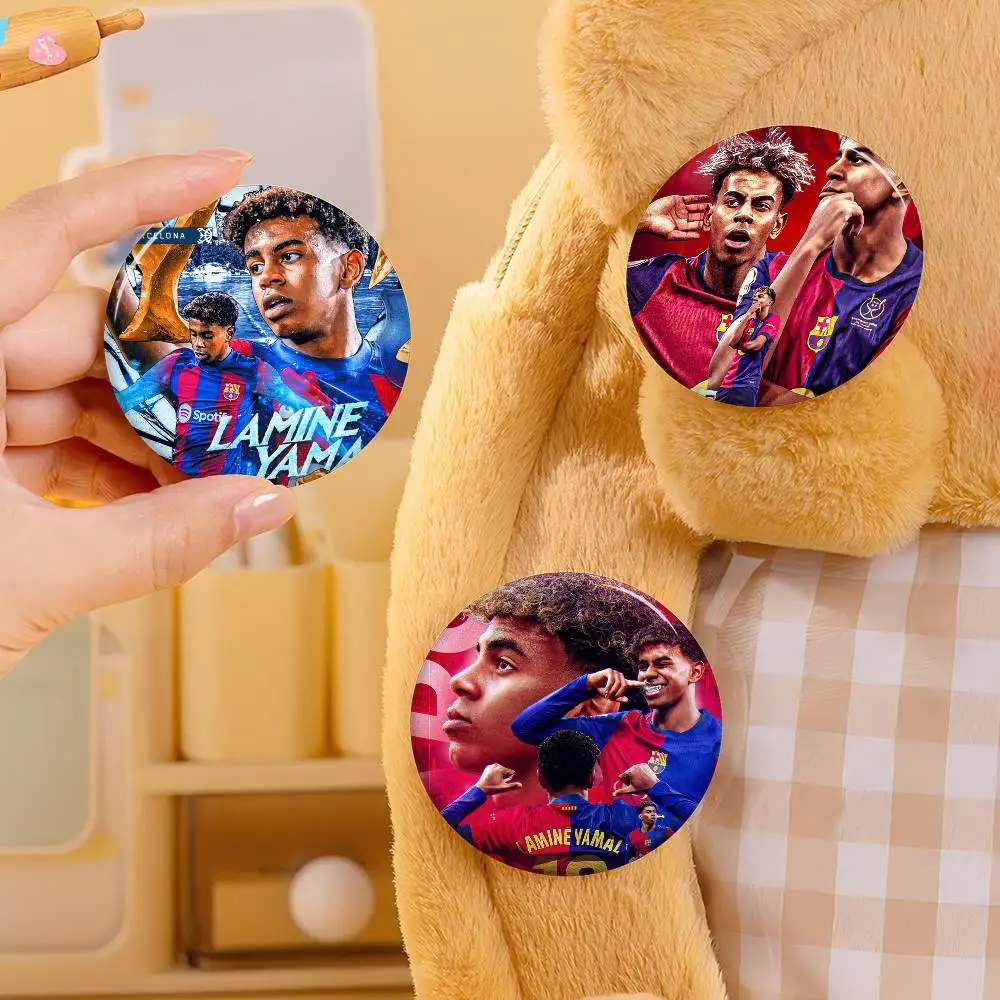 L-Lamine Football Star Y-Yamal 58mm Anime Figure Icon Badge Handmade Tinplate Brooch For Backpack Clothes Chest Ornament Gifts
