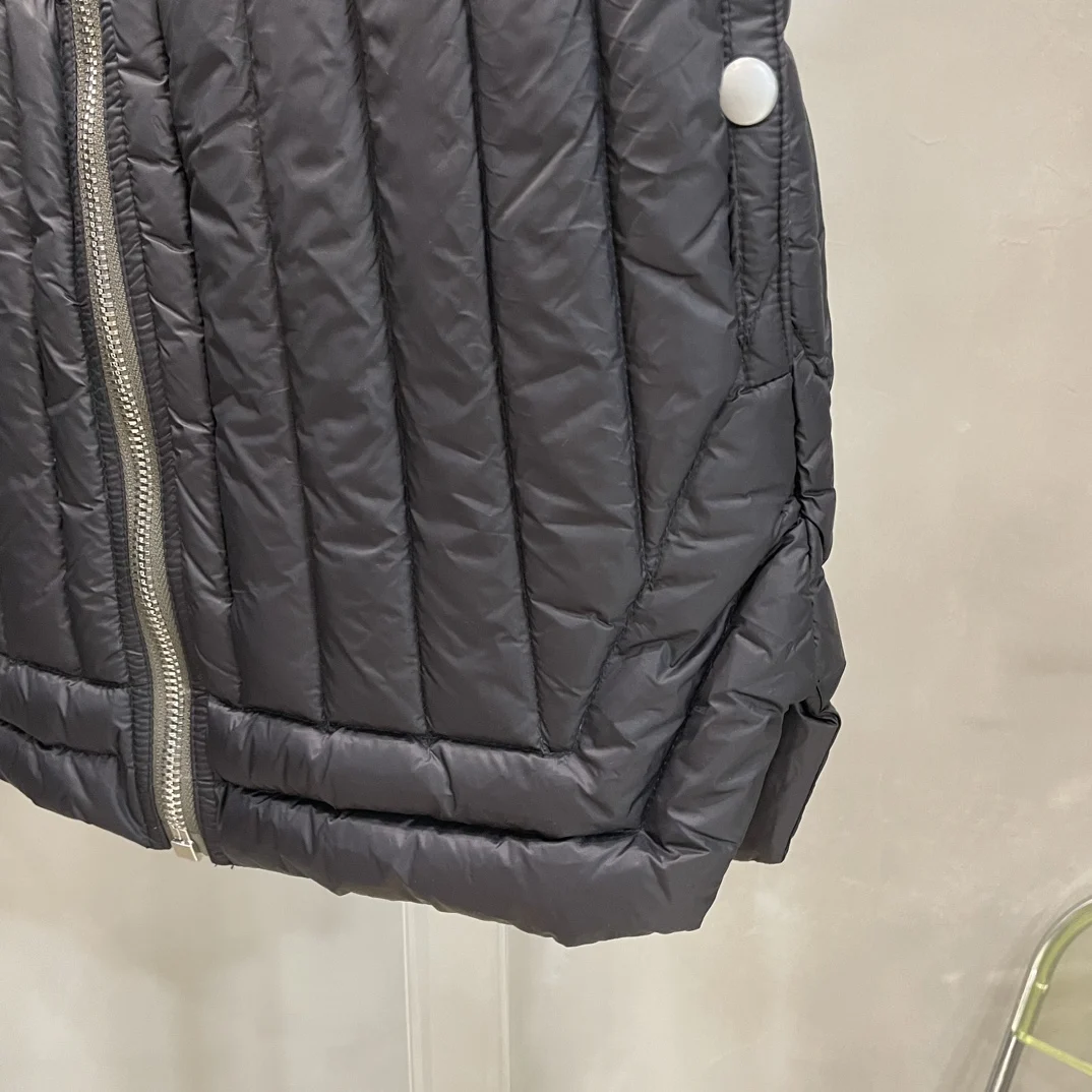 2025 ملابس نسائية سترة دراجة نارية خفيفة الوزن شتاء جديد 1104