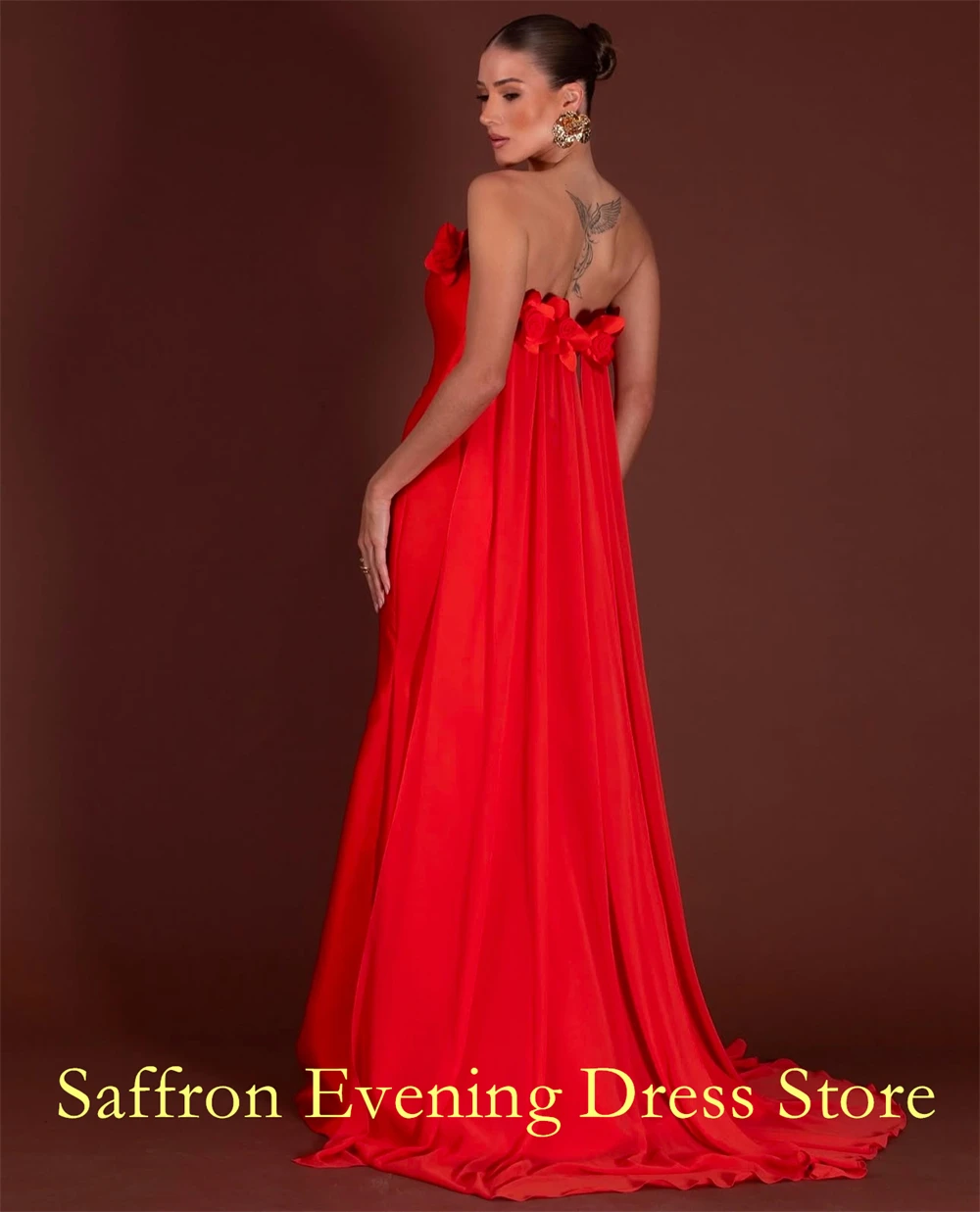 Gaun Malam Tanpa Tali Bunga Anggun Kustom Gaun Selebriti Kereta Panel Halus Gaun Pesta A-Line Satin Klasik