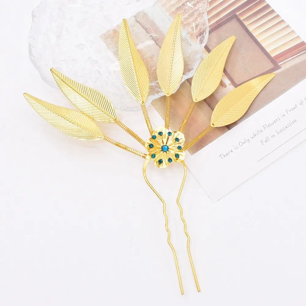 Ancient Style Headwear Thai Headdress Leaf Flower Metal Hair Sticks Ancient Hanfu Headwear Feather U Shape Hairpin