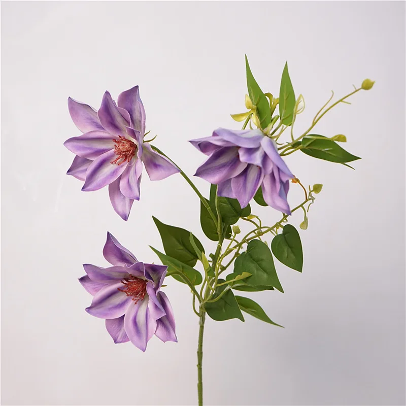 4 Stück Künstliche Clematis-Blumen mit Naturgetreuem Aussehen Luxuriöse Wohnzimmerdekoration Hochzeit Party Tisch Kunstblumen-Arrangement – Detail 9