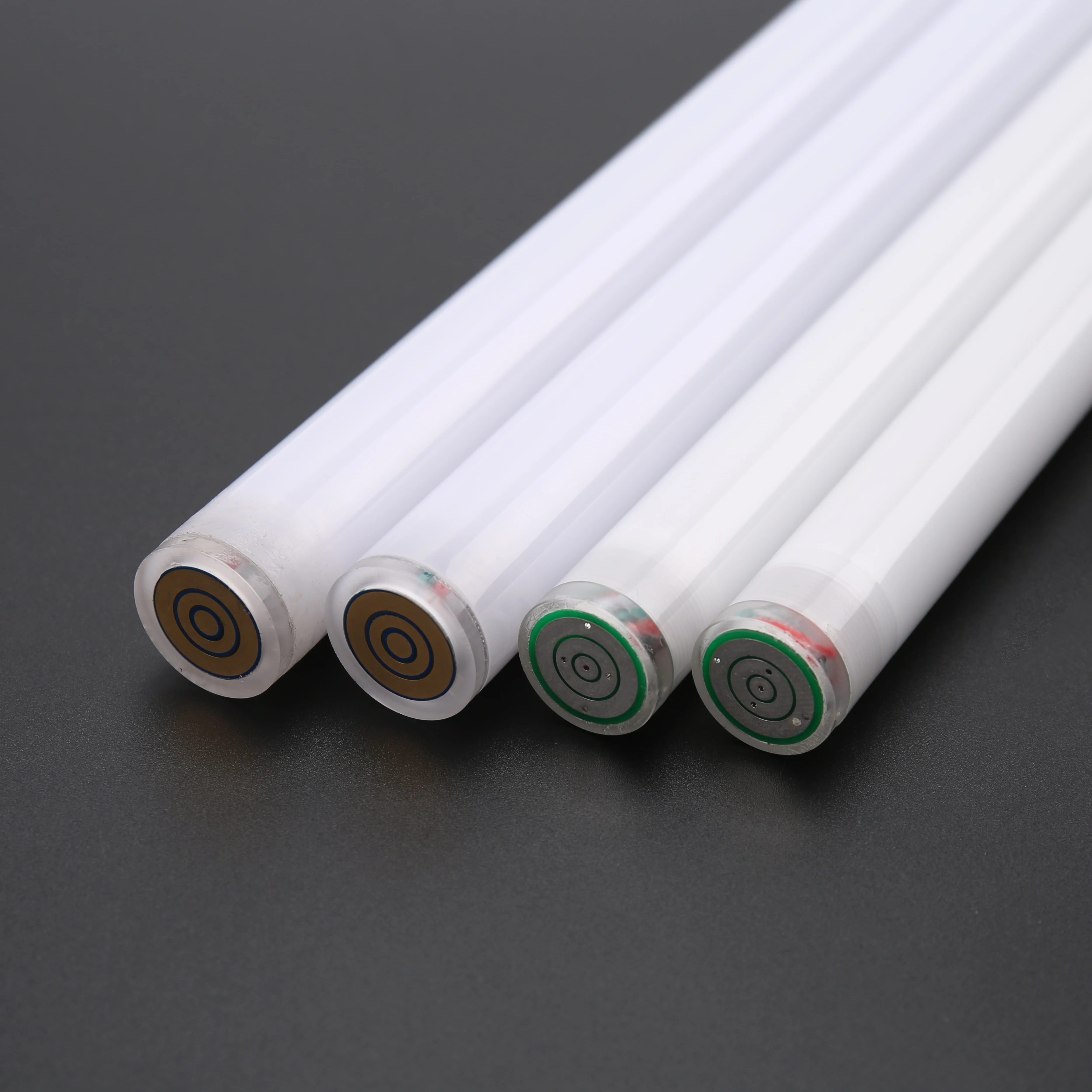 Spada laser TXQSABER per duelli intensi, lama RGB da 1 pollice (25,4 mm) o 7/8 di pollice (22,2 mm), spessore 2 mm, lunghezza 82/92 cm, accessori PC di alta qualità