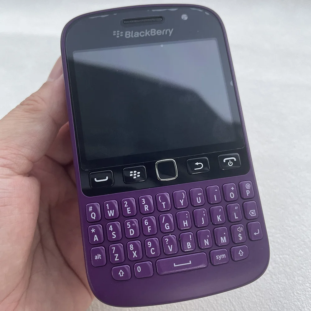 الأصلي Blackberry 9720 2G 3G الهاتف الخليوي المحمول 5MP 2.8 "واي فاي مقفلة الهاتف الذكي QWERTY لوحة المفاتيح الهاتف المحمول