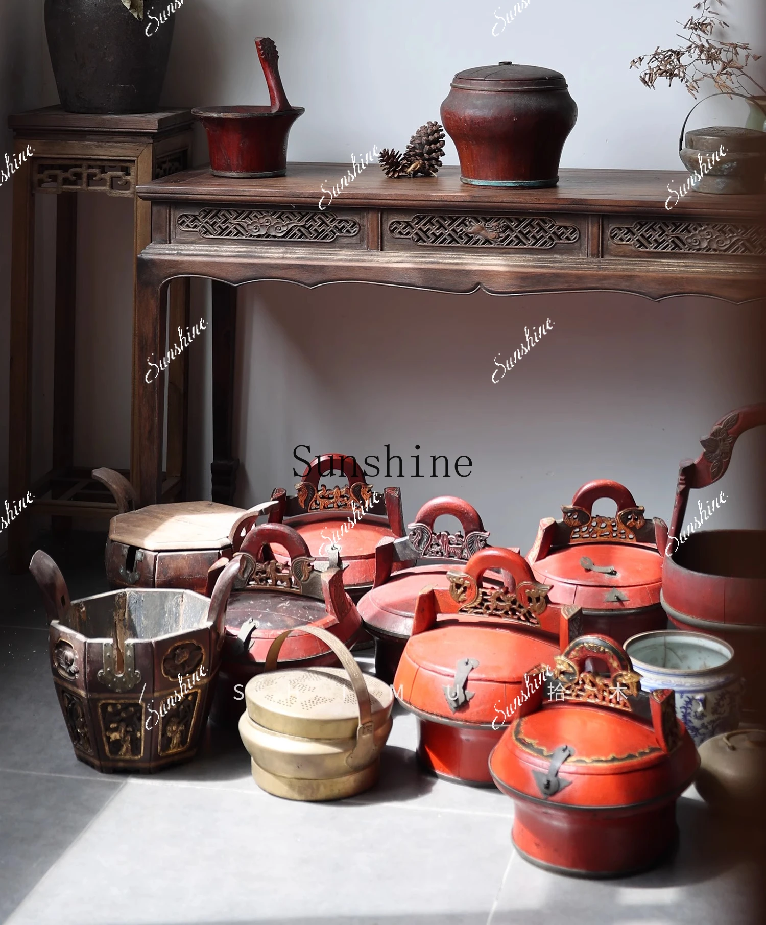 Shili Hongzhuang old wooden barrel old object storage barrel ornament classical Ming and Qing Dynasties  FT