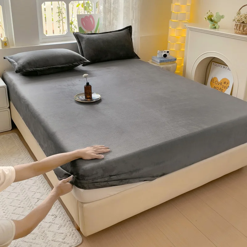 1pc Flannel Fleece Bed Sheet for Winter Solid Color Warm Thick Fitted Bed Sheet All-inclusive Mattress Cover Single/Queen/King