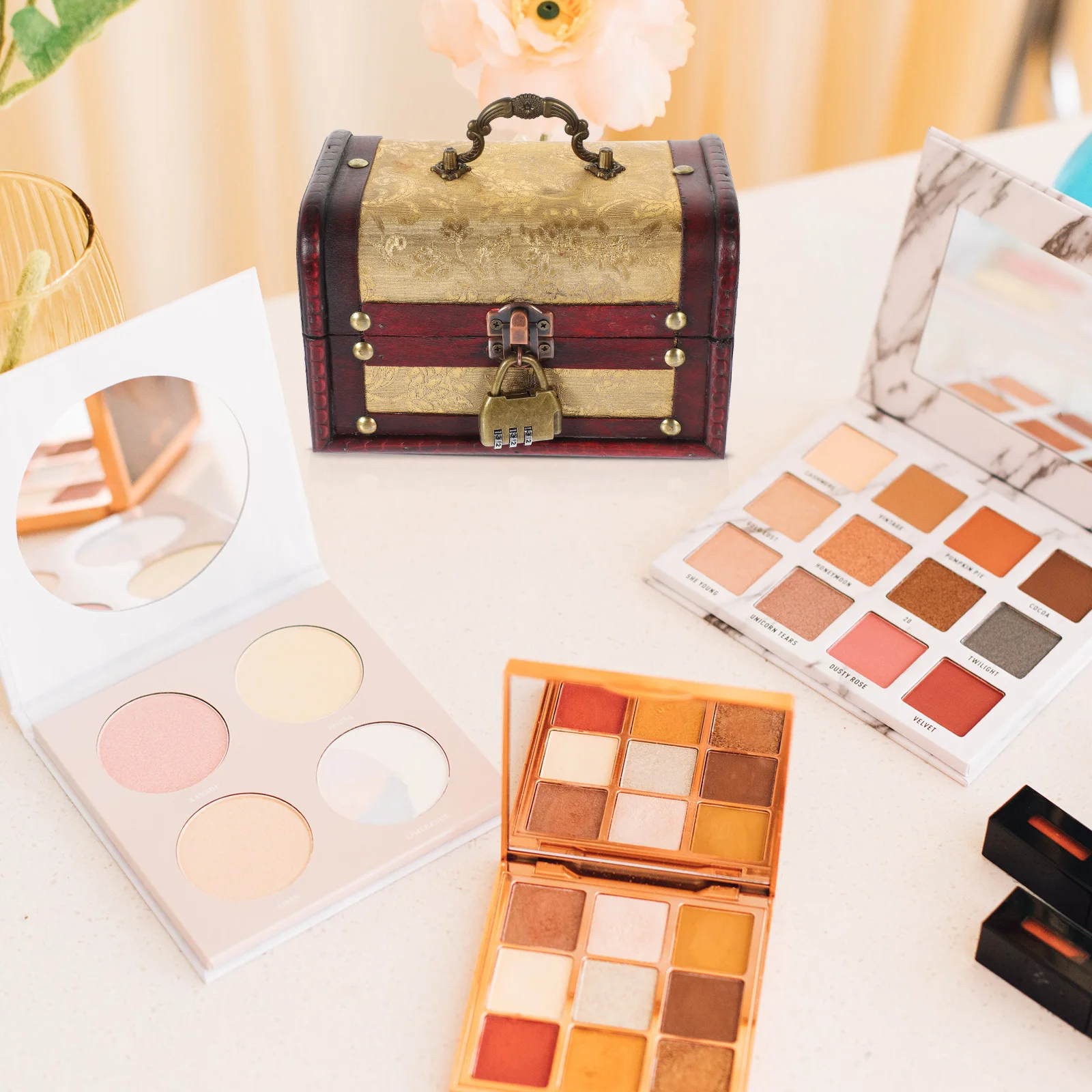 صندوق الكنز الخشبي المدمج لسطح المكتب خمر علبة المجوهرات تذكار الصدر الرجعية حلية تخزين صندوق الكنز الخشبي