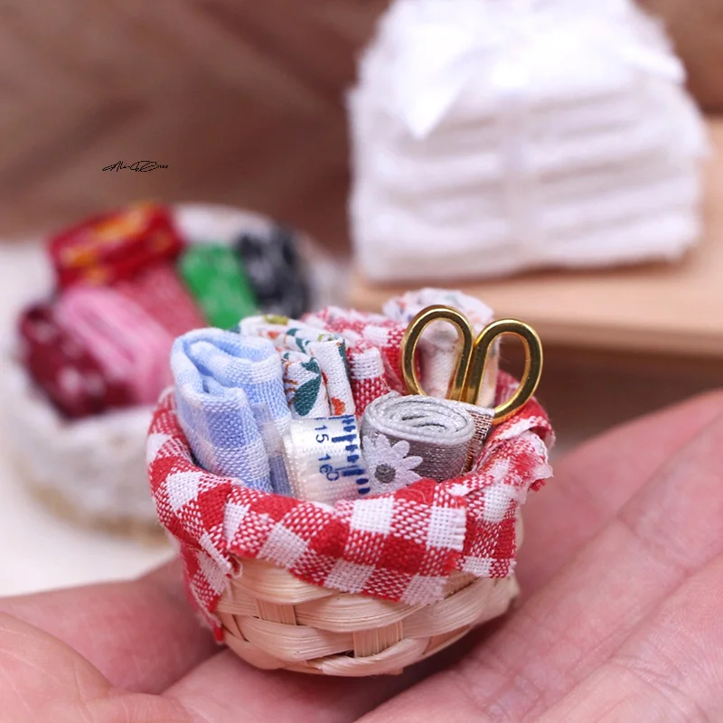 1 Juego de 1:12 casa de muñecas en miniatura, cesta de tela para coser, regla, tijeras, modelo para el hogar, decoración, juguete, accesorios para casa de muñecas