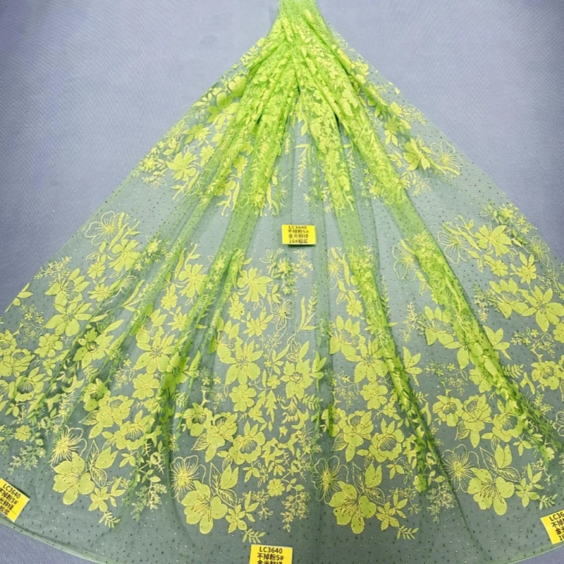 

Don't lose powder Green Patterned Wedding Dress Fabric with Mesh Gold Spray Lace 150cm Wedding Party Spray gold Tull fabric