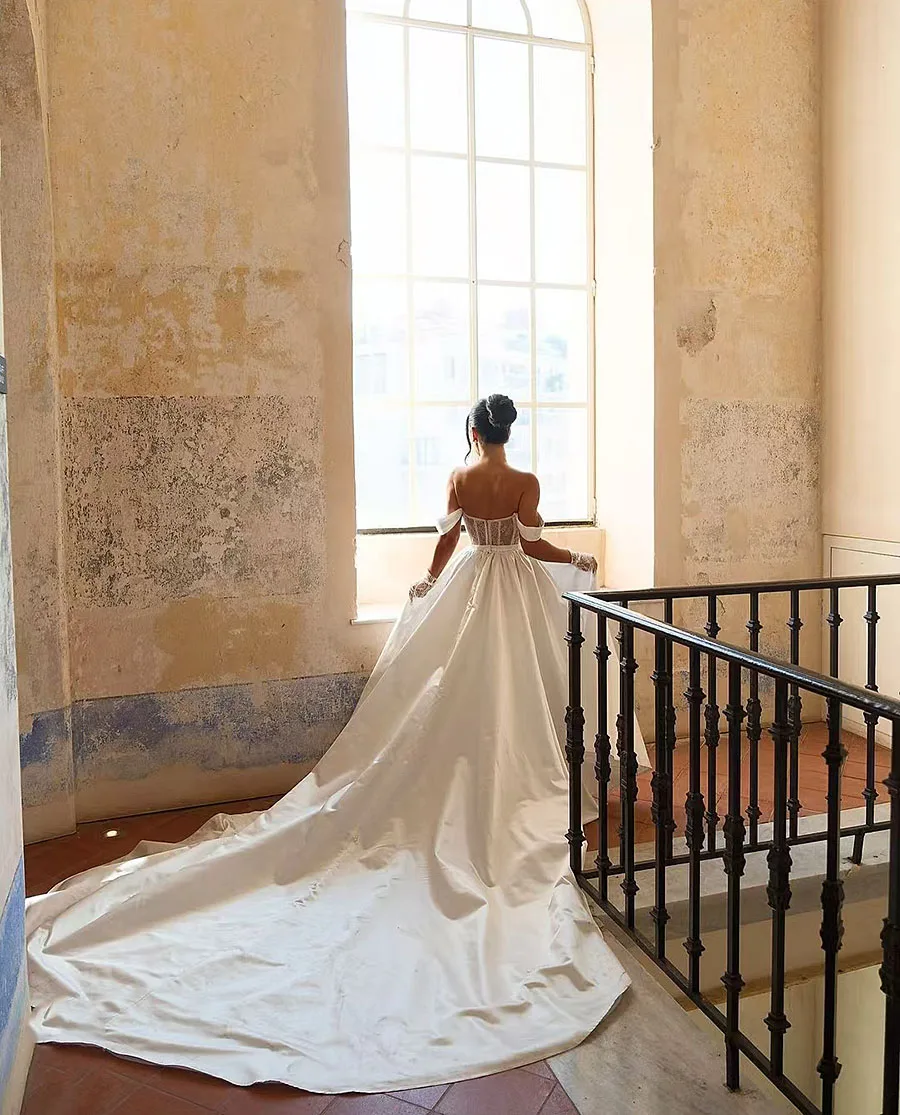 Vestidos De Novia De encaje con corte en A, hombros descubiertos, Sexy, con manchas, Espalda descubierta, abertura alta, 2024