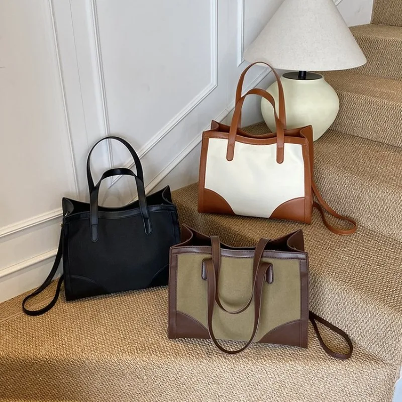 Luxury Chic Designer Diaper Bag For Women Large Capacity Tote Elegant Leather Crossbody Handbag For Fashionable And Practical