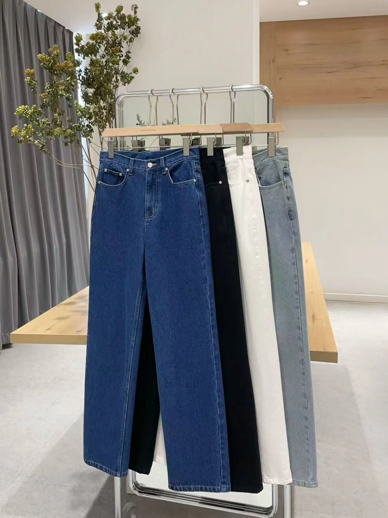 

Nuo Xiaola Select 2026 Spring New Brand DUN Casual Straight Leg Jeans High Waist Cotton Zipper Fly Women's Jeans