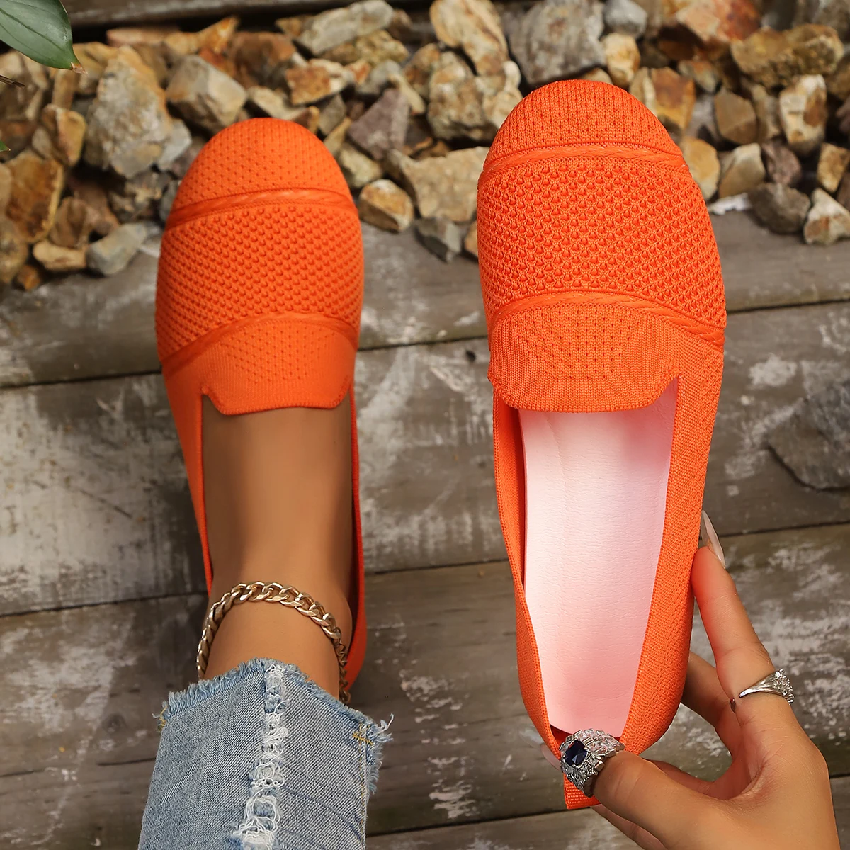 Schuhe für Damen, Frühjahrskollektion, neue Landschaftsmotive, bestickte Schuhe, im nationalen Stil, runde Schuhspitze, weiche Sohle, bequem, zum Hineinschlüpfen, für Damen mittleren Alters, Freizeit-Schuhe. – Detail 10