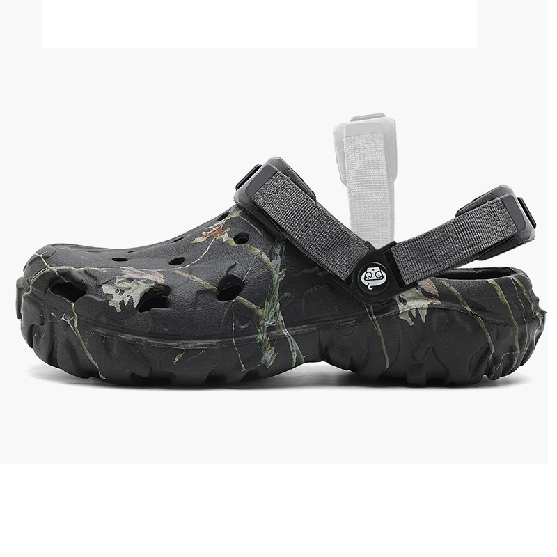 

Wide Toe Beach Sandals for Men Holes Shoes Breathable Summer Rubber Slippers Garden Shoes Clogs Lightweight Zuecos Hombre