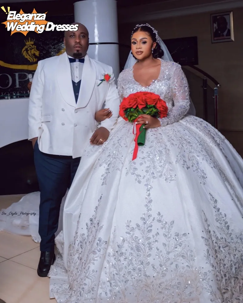 Customized Luxury  2025 Plus Size Ball Gowns Lace Sequined Wedding Dress V Neck Long Sleeve Bridal Dress Beaded Vestido de novia