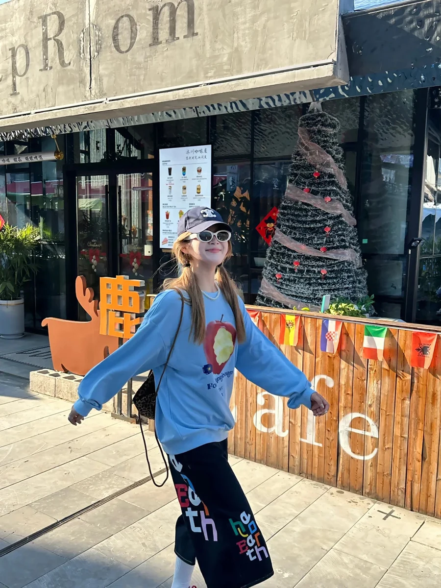 กางเกงยีนส์ขาสั้นยูนิเซ็กซ์ ReddaChic ลายตัวอักษร สไตล์อเมริกันเรโทร ลุคซักฟอก ทรงขากว้าง ใส่สบายสำหรับฤดูร้อน สตรีทแวร์ ไซส์พลัส