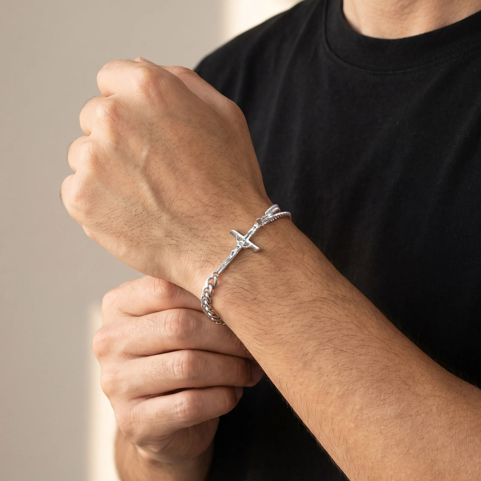 Vnox Men Stainless Steel Jesus Crucifix Cross Bracelet Adjustable Curb Chain Wristband Religious Jewelry Gift for Male Him