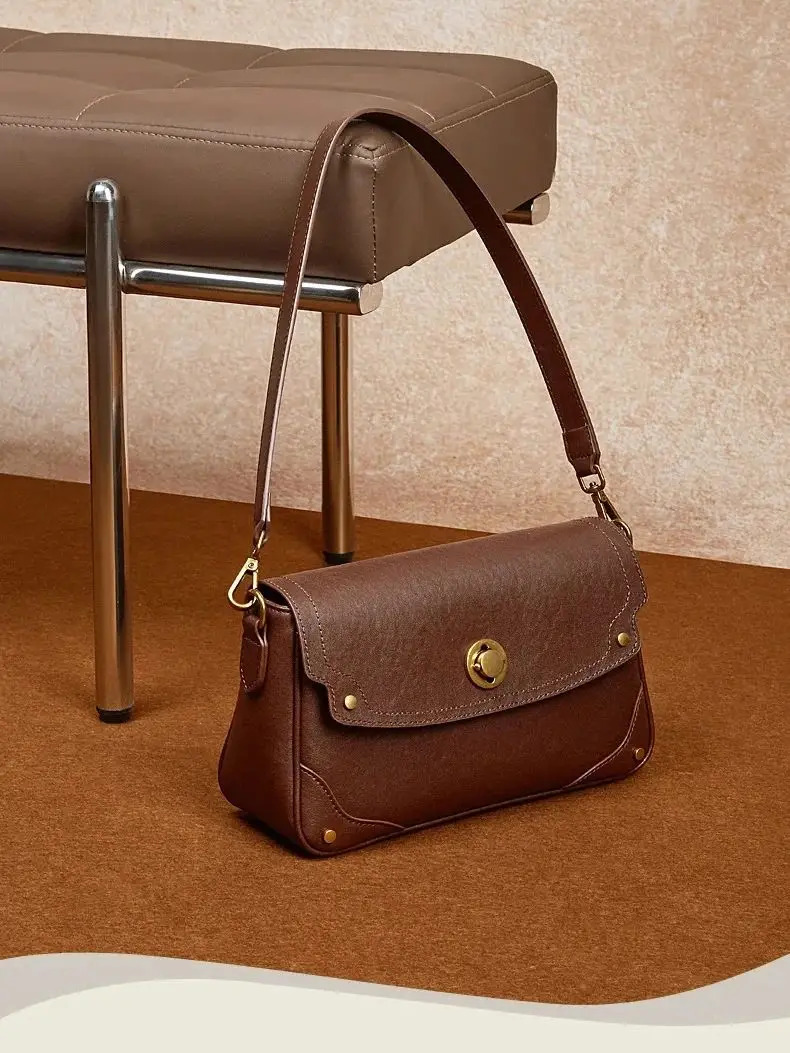 

Натуральная кожаная женская сумка через плечо, люксовая дизайнерская маленькая сумочка для женщин, сумка-багет 2026