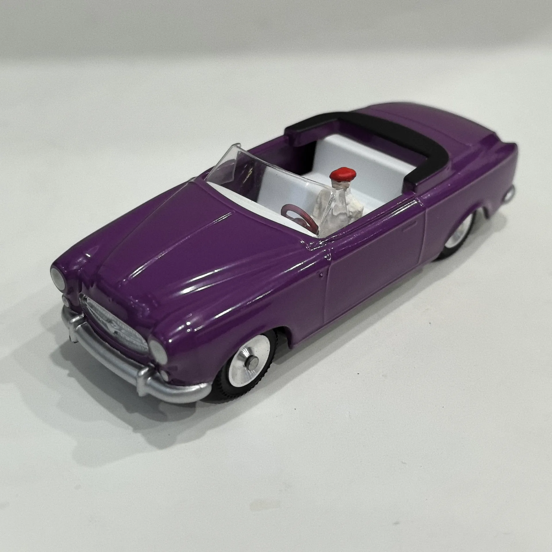 

Diecast SOLIDO 1:43 Scale PEUGEOT CABRIOLET 403 Peugeot Alloy Car Model Collectible Toy Gift Souvenir Display Ornament