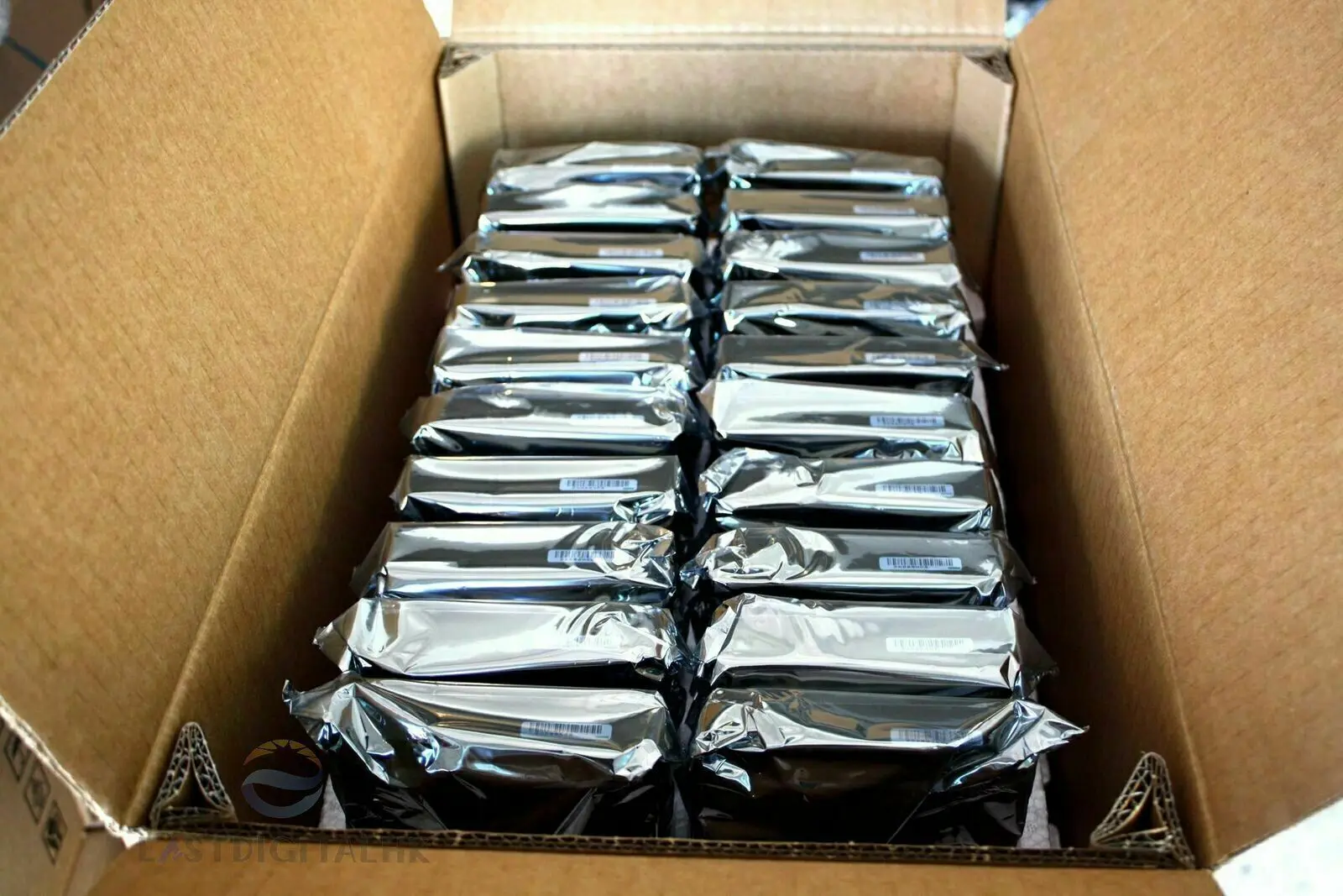 ل Seagt ST8000VN004 8 تيرا بايت ايرونولف 3.5 بوصة SATA3 NAS القرص الصلب الجديد