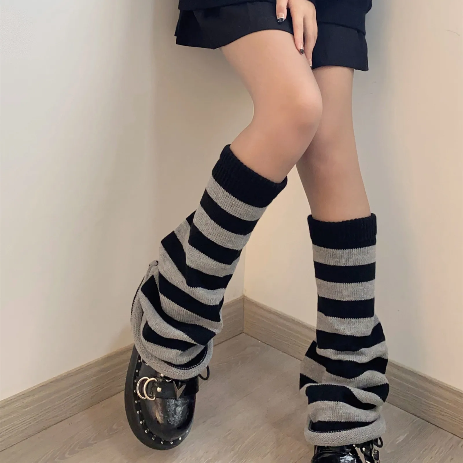 Women Leg Warmers Sleeves Kawaii Baggy Striped Socks Cosplay Streetwear Knitted Foot Cover Long Socks Knitted Arm Warmer 2024