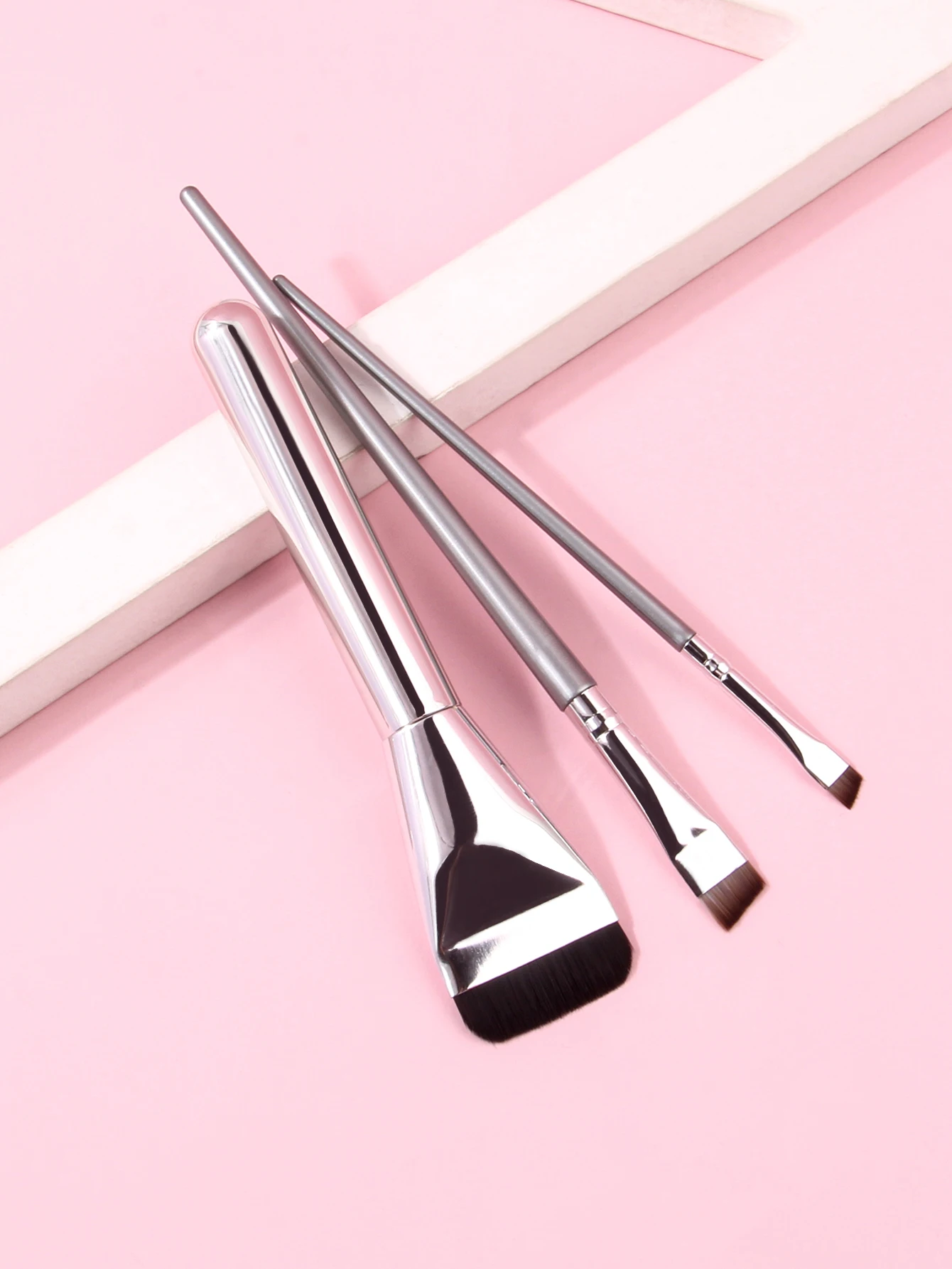 3pcsset Blade Shaped Eyeliner Brush, Flat Foundation Makeup Brush, Ultra Thin Angled Brush, Portable Makeup Brushes Tool Set