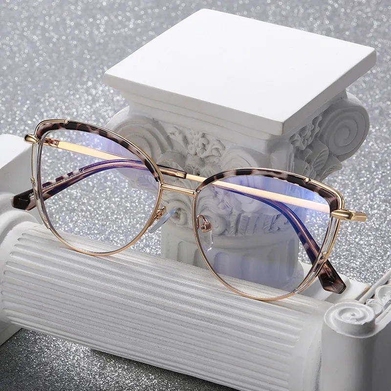 Oval Photochromic Myopia Glasses Women Red Black Tr90 Spring Leg Computer Eyeglasses With Diopters 0 -0.5 -1.75 -2.25 -3.75 -4.0