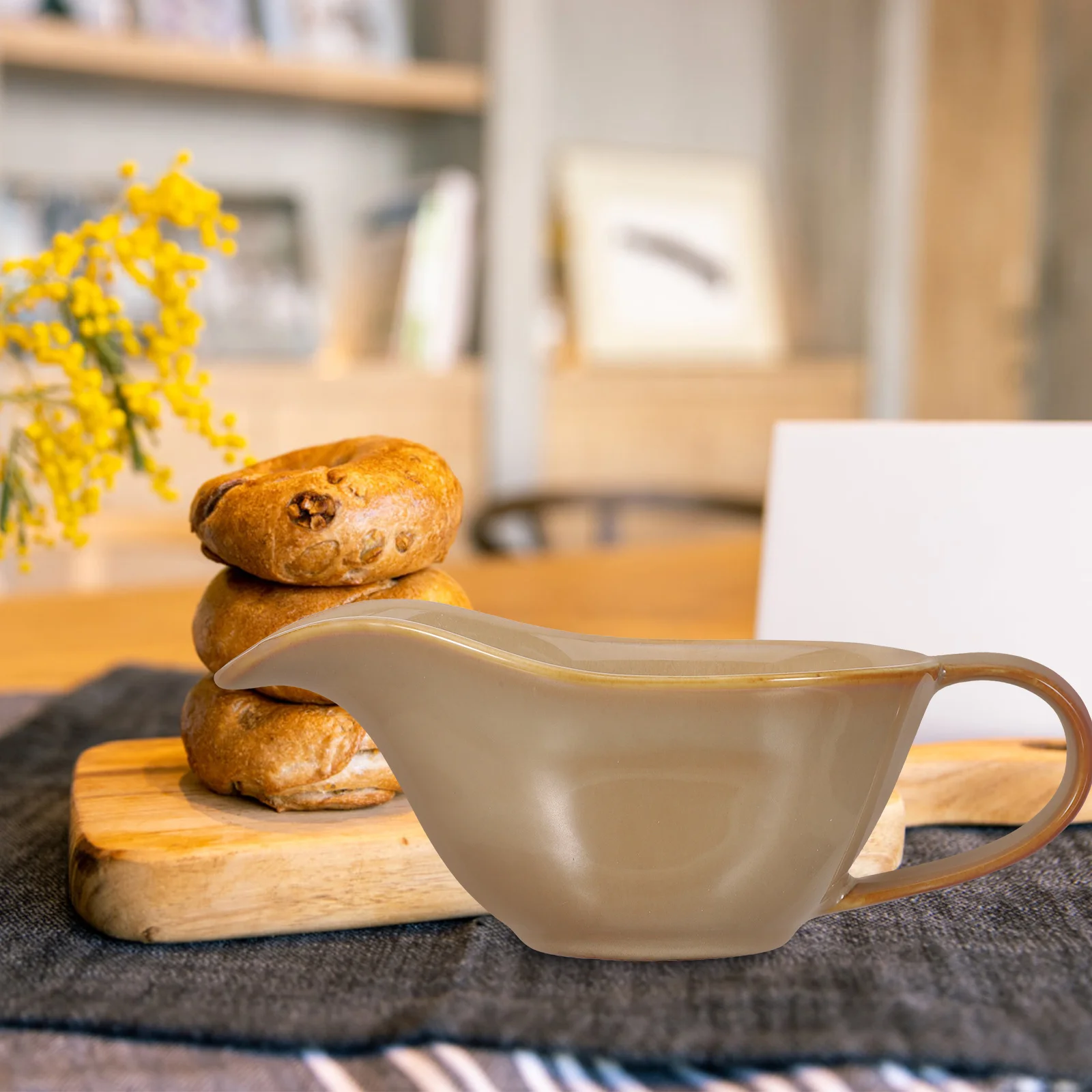 

Portable Sauce Cup Bpa Free Food Grade Plastic Salad Dressing Container Leakproof Design for Outdoor Use 120ml