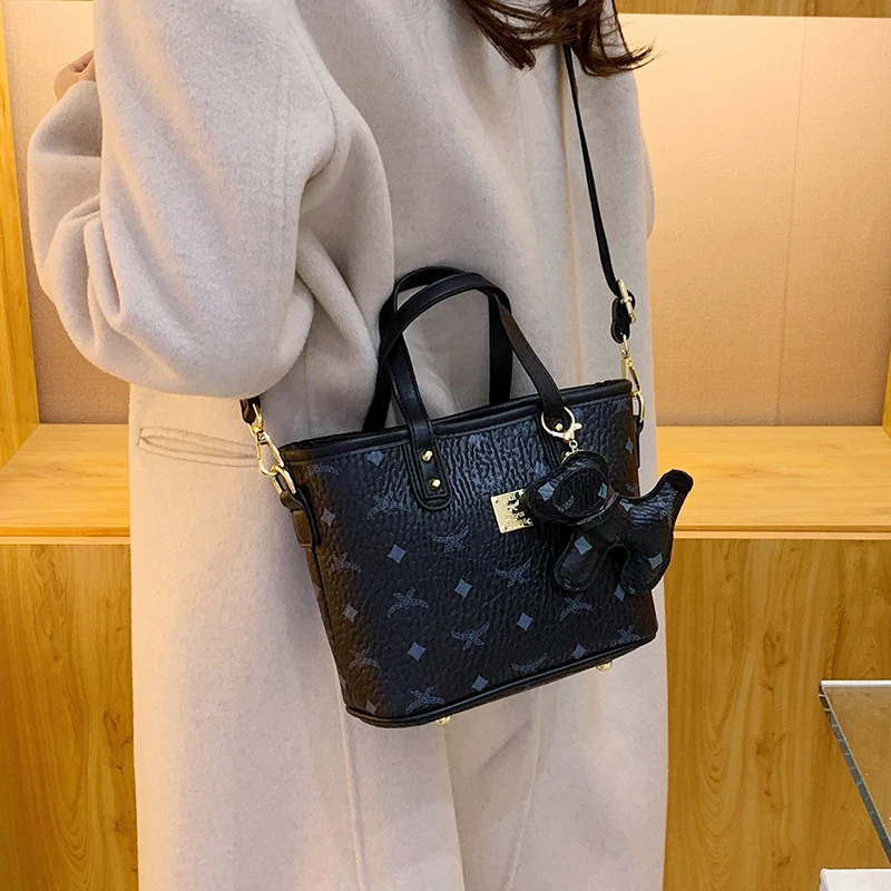 우아한 여성용 가죽 클래식 스타일리시 패션 숄더 토트백 럭셔리 디자이너 크로스바디 핸드백 일상 도시 스타일링용