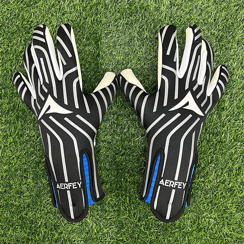 Soccer Football Goalkeeper Gloves Thickened latex 4 mm Professional Protection Adults Teenager  Goalkeeper Soccer Goalie Gloves