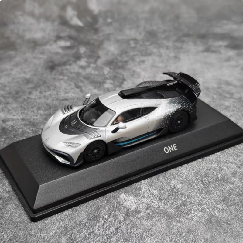 

iScale 1:43 Scale AMG ONE Alloy Car Model Adult Classic Collection Display Gift Souvenir
