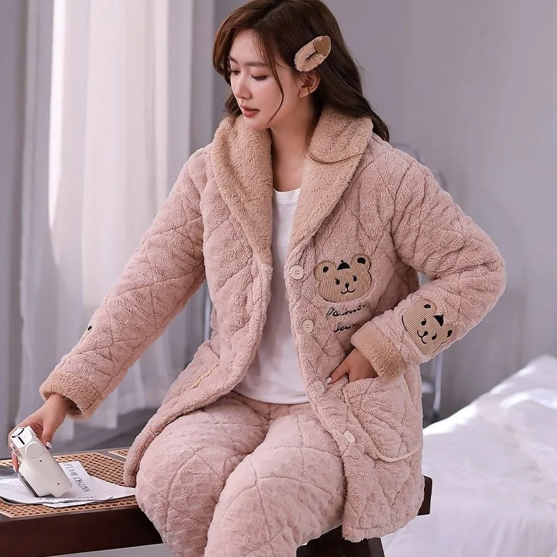 2024 Nieuwe Winter Pyjama Vrouwen Drie Lagen Katoenen Nachtkleding Warme Dikke Fleece Loungewear Schattige Winter Losse Homewear Set