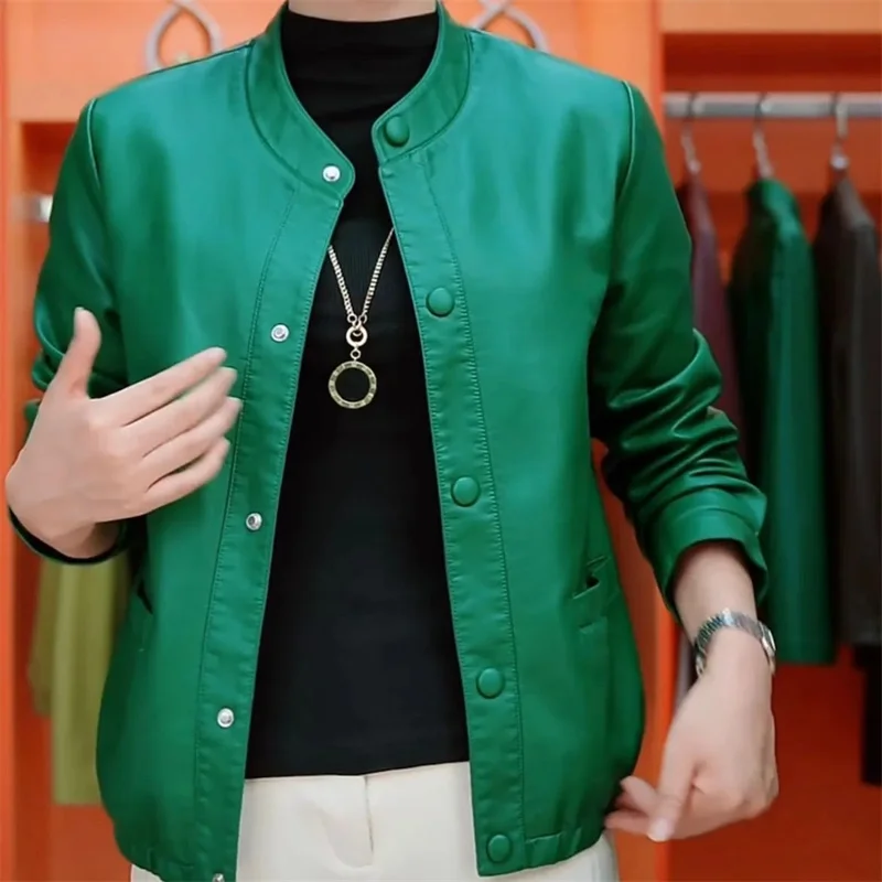 2025 Giacca corta femminile in ecopelle Autunno Inverno Lady Fashion Capispalla in pelle PU Cappotto in pelle da donna coreana di grandi dimensioni 4XL