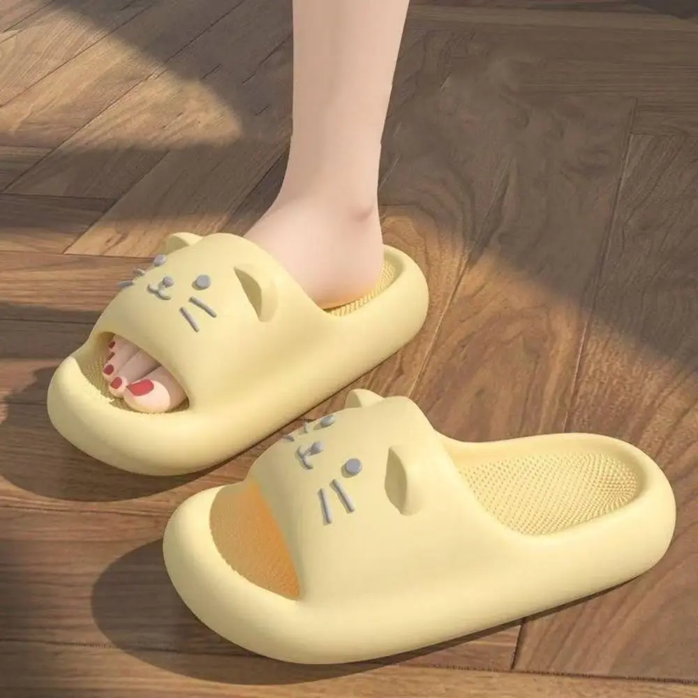 

High Quality Cartoon Cat Women's Slippers Indoor Soft Casual Shoes Anti-Slip Bathroom Slippers Home Use