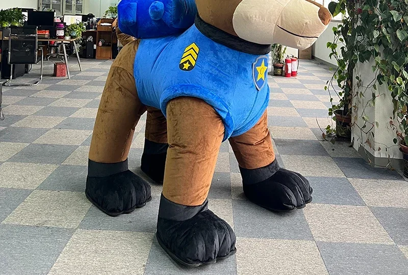 لطيف نفخ الكلب زي التميمة للاحتفال بالكرنفال وعيد الميلاد غير بطارية تعمل بالطاقة الحيوان شخصية فستان بتصميم حالم