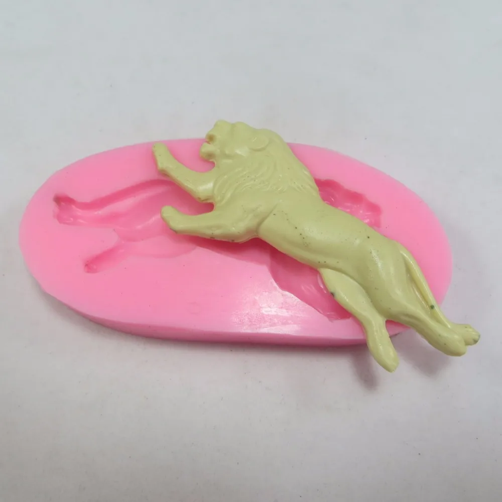 Silicone Rubber Flexible Food Safe Mold Mould For Resin Male African Lion Animal DW0001F Running Clay Candy Chocolate Cupcake