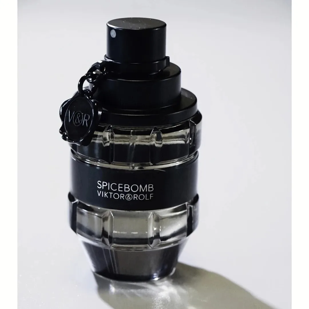 Iktor&Rolf - Spicebob eau de toilette - Madera y picante - Colonia masculina - Con aromas cítricos y tabaco