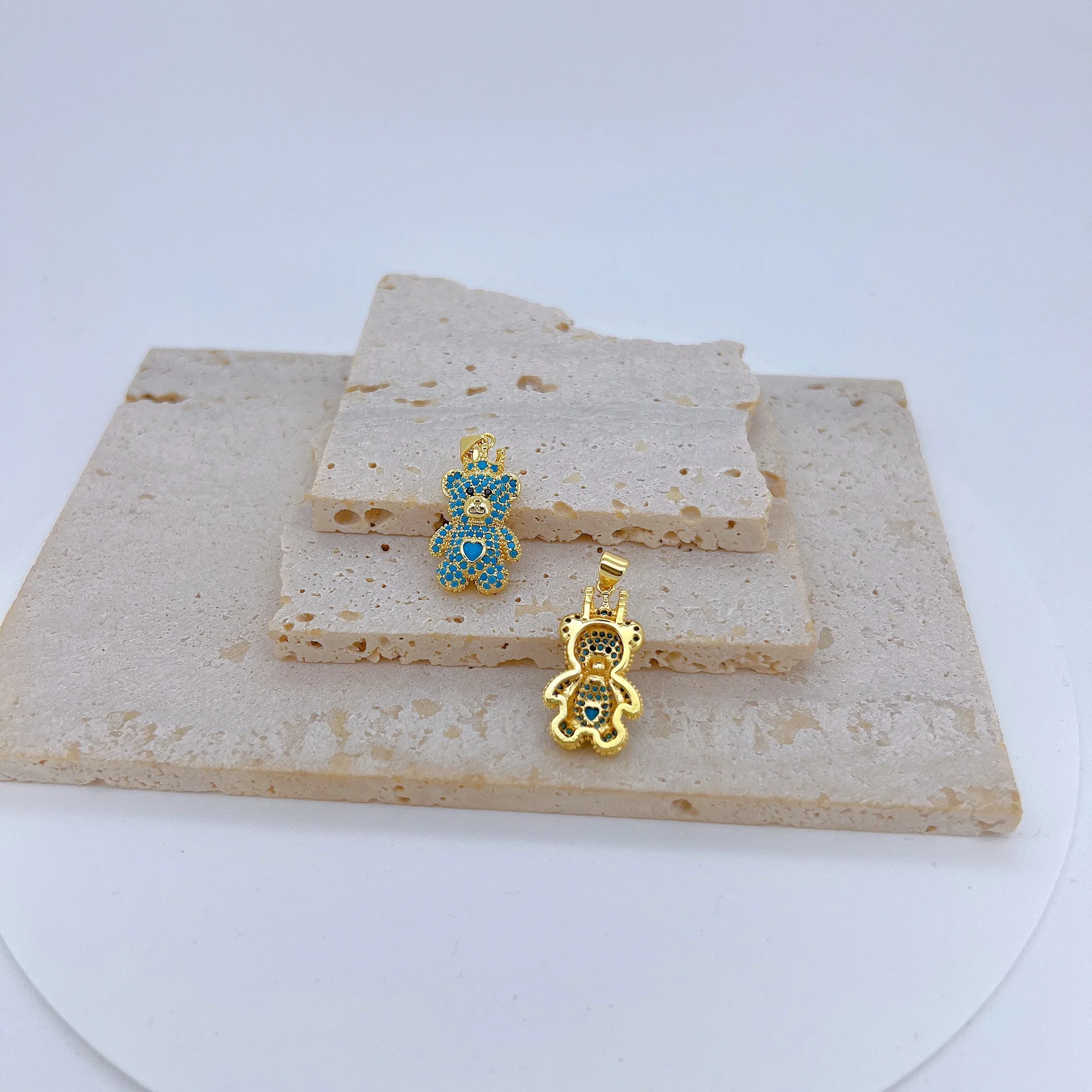 LJRIVER 2Pcs Diy Jewelry Accessorie Pave Inlay Colorful Zircon Bear Pendant Copper Plated Gold Necklace Necklace Making Supplies