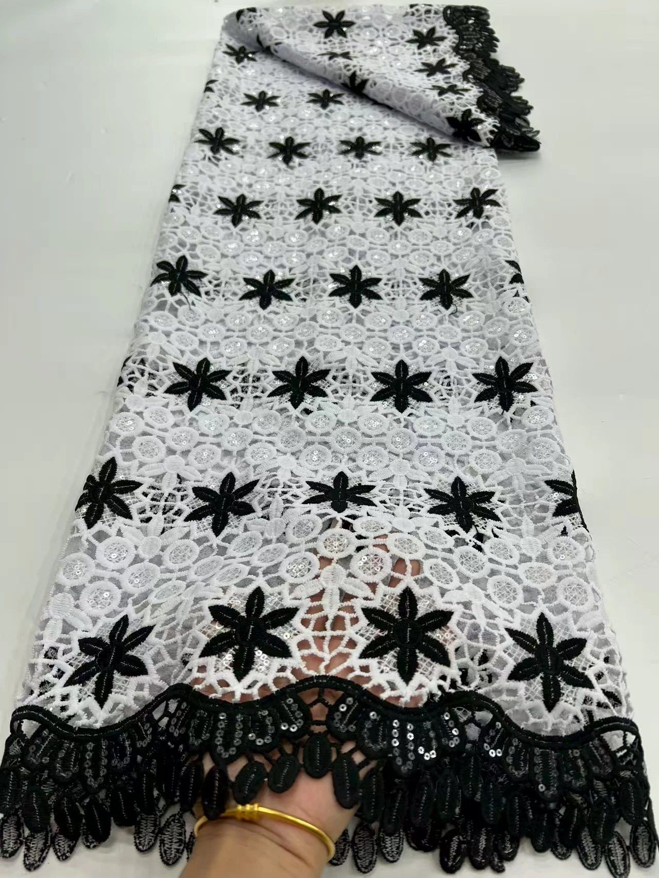 2025 High Quality White Black Water Soluble Lace Fabric Sequins African Nigeria Guipure Cord Lace Fabric For Party Dress PR25153